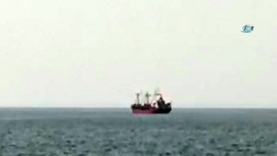kargo gemisi -  Yunan savaş gemisiyle çarpışan Türk gemisi Dikili açıklarında Videosu