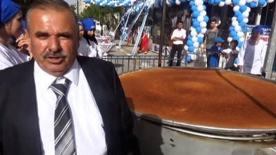 kunefe -  2 bin 500 kişilik künefe yaparak vatandaşa ikram etti  Videosu