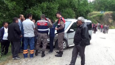 ticari arac -  Düzce'de iki araç kafa kafaya çarpıştı: 9 yaralı  Videosu