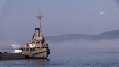 feribot seferleri - Çanakkale Boğazı'nda ulaşıma sis engeli - ÇANAKKALE  Videosu