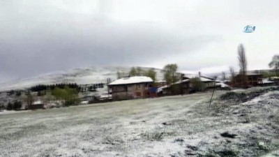  Erzurum'a Mayıs ayında kar yağdı 