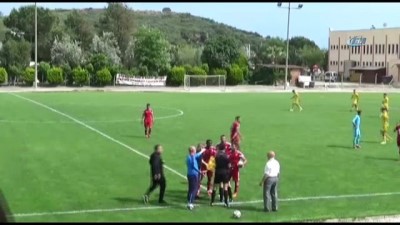 Göztepe - Evkur Yeni Malatyaspor U21 maçında fair play'e yakışır görüntüler 