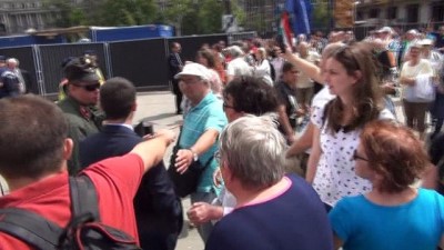 genel secimler -  - Macaristan'da Parlamento Önünde Protesto  Videosu