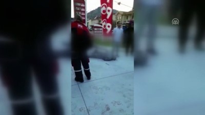 Akaryakıt istasyonunda kendini yaktı - MUĞLA 