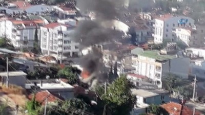  Antalya'da gecekondu alev alev böyle yandı 