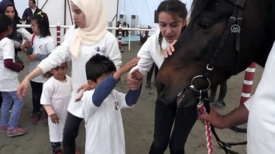 engelli cocuk - TJK, Elazığ'da atla terapi merkezi açtı Videosu