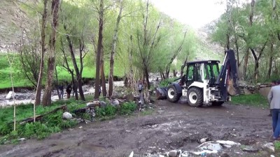 icme suyu - Yüksekova'da sağanak taşkına neden oldu - HAKKARİ  Videosu