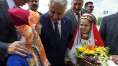 temel atma toreni -  Bakan Ahmet Arslan, Kars’ta incelemelerde bulundu  Videosu