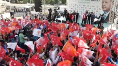 siyasi parti -  Başbakan Binali Yıldırım: “Bizim siyasi partilerle bir sorunumuz yok, sorun HDP’nin Kandil ve PKK’nın emrinde olmasıdır” Videosu