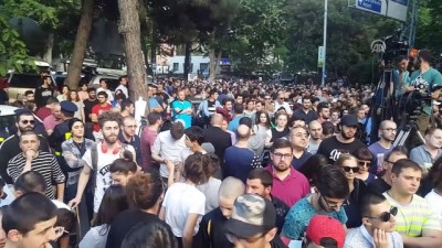 bassavci - Gürcistan'da cinayet davasındaki tahliye kararına binlerce kişiden protesto - TİFLİS  Videosu