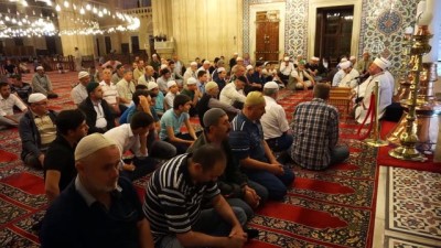 teravih namazi - Selimiye'de Kur'an-ı Kerim ziyafeti - EDİRNE  Videosu