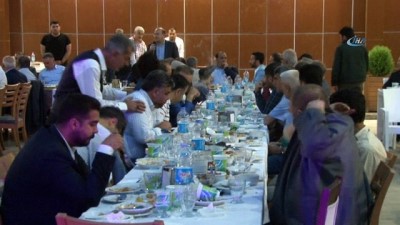  - AK Parti Genel Başkan Yardımcısı Eker, Sur ilçesi muhtarlarıyla bir araya geldi