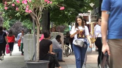sanal ortam -  Eskişehir 'yalnızlar' şehri... Teknolojinin gelişmesiyle 1 1 evlere olan rağbet arttı  Videosu