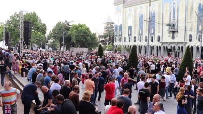 protesto - Gürcistan'daki cinayet davasındaki tahliye kararına protestolar sürüyor - TİFLİS Videosu
