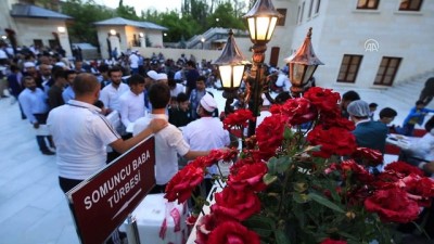 iftar sofrasi - Somuncu Baba Külliyesi'nde 3 bin kişiye iftar - MALATYA Videosu