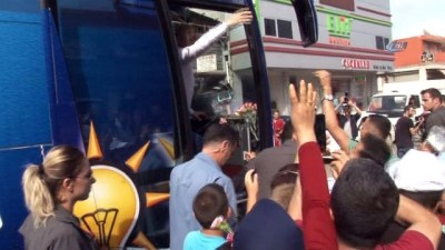 yaris -  Bakan Soylu, Adana’da vatandaşlarla buluştu Videosu