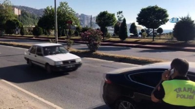 motosiklet surucusu -  Panelvan araç motosiklete çarptı: 2 ölü Videosu