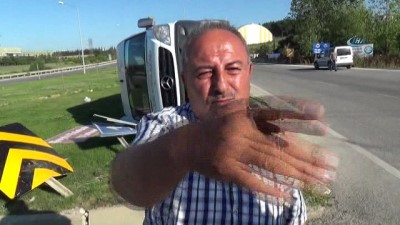 direksiyon -  Bilecik'te yolcu midibüsü devrildi: 3 yaralı Videosu
