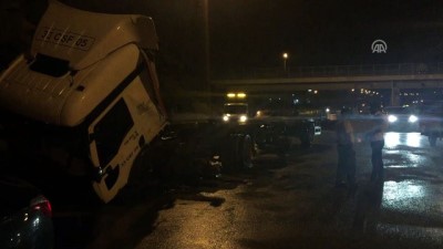 devlet hastanesi - Tır gişelere çarptı: 1 yaralı - HATAY  Videosu