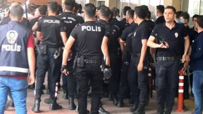 cevik kuvvet polisi -  Milletvekilinin esnaf gezisi sırasında silahlı kavga: 6 yaralı Videosu