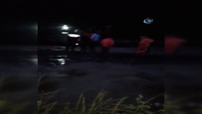 yagan -  20 köylüyü sel sularından kurtardılar Videosu