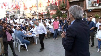 bayram namazi -  Beyoğlulu vatandaşlar, Bayram namazı sonrası kahvaltıda buluştu  Videosu
