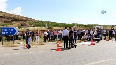 motosiklet surucusu -  Kula’da Kaza, 2 ölü, 1’i ağır 5 yaralı Videosu