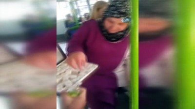 diyalog -  Polis, halk otobüsüne binip kolonya ile tatlı ikram etti Videosu