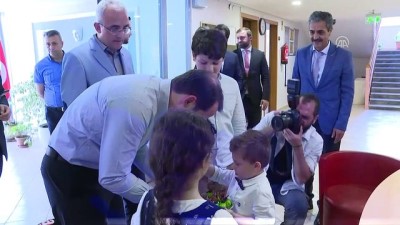 kimsesiz cocuk - Enerji Bakanı Albayrak kimsesiz çocukları ziyaret etti - İSTANBUL Videosu
