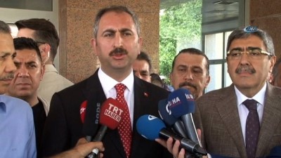 hastane yangini -  Adalet Bakanı Gül’den hastane yangınında yaralanan hastalara ziyaret Videosu