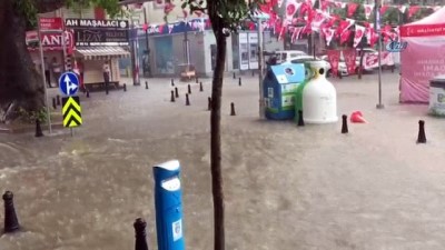 siddetli yagis -  Silivri'de yolları su bastı, sürücüler zor anlar yaşadı  Videosu