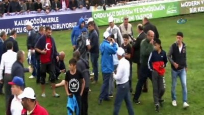 festival -  Yaralının yardımına vekil adayı koştu Videosu