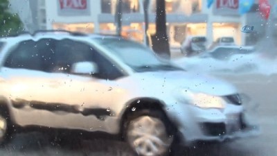siddetli yagis -  Adana'da şiddetli yağışlar nedeniyle yollar nehre döndü Videosu