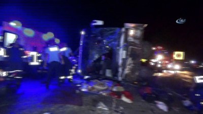yolcu otobusu -  Karaman'da otobüs devrildi: 5 ölü  Videosu