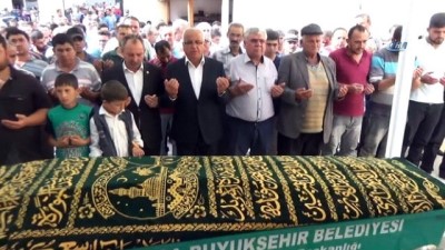 istinat duvari -  Minik Rüzgar son yolculuğuna uğurlandı Videosu