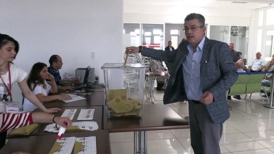 gurbetci - Hudut kapılarında oy kullanma işlemi sürüyor - ESKİŞEHİR  Videosu