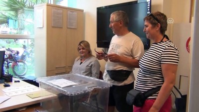 gurbetci - Hudut kapılarında oy kullanma işlemi tüm hızıyla sürüyor - BALIKESİR  Videosu
