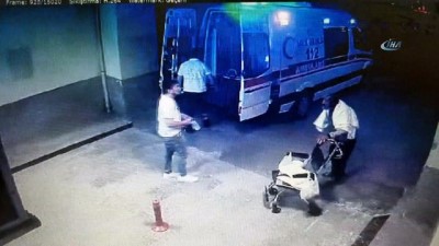 tekerlekli sandalye -  Sahipsiz hastaya hastane sahip çıktı Videosu