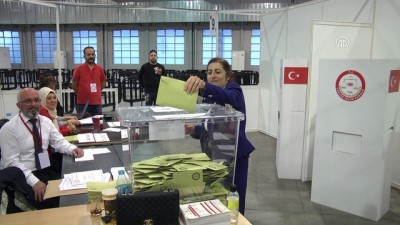 referandum - Belçika'da oy verme işlemi tamamlandı - BRÜKSEL  Videosu