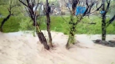 felaket -  Erzurum'da sel menfezleri yıktı  Videosu