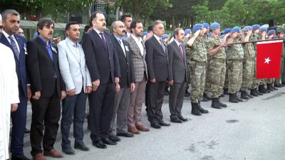 roketli saldiri - Hakkari'de şehit askerler için tören Videosu