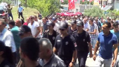 baba ocagi -  Şehit eşini askeri üniformasıyla uğurladı, şehitten geriye ise düğününde çekilen o görüntüler kaldı  Videosu