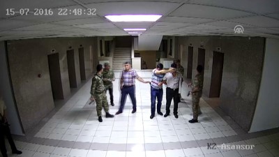 darbe saniklari - Tuğgeneral Turan'ın darbeciler tarafından alıkonulma görüntüleri ortaya çıktı - ANKARA  Videosu