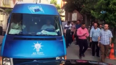 isaf -  Vekil adayı, seçim aracının şoförü rahatsızlanınca direksiyona kendisi geçti  Videosu