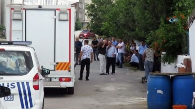 katil zanlisi -  Arnavutköy'de eşini ve kızını öldüren katil zanlı adliyeye sevk edildi  Videosu