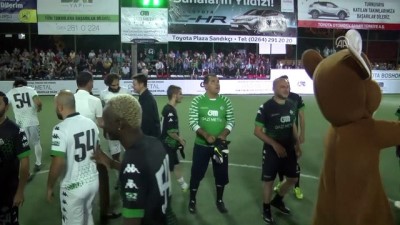 acilis toreni - Eski futbolcular gösteri maçı yaptı - SAKARYA  Videosu