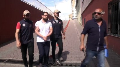 istihbarat - FETÖ'nün 'asker imamı' hücre evinde yakalandı - KAYSERİ Videosu