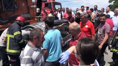 karayollari - Rize'de trafik kazası: 1 ölü, 1 yaralı  Videosu