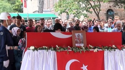 roketli saldiri -  Şehidin annesi: '37 gündür parmaklarımla sayıyorum. 'Az kaldı anne' dedi'  Videosu