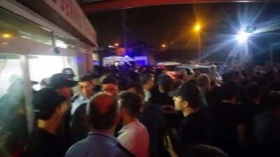yarali kadin -  Bursa'da gergin gece... Dün gece başından vurulan iki kadından biri öldü mahalleli gözaltındaki zanlının evini basmaya kalktıqwqw Videosu